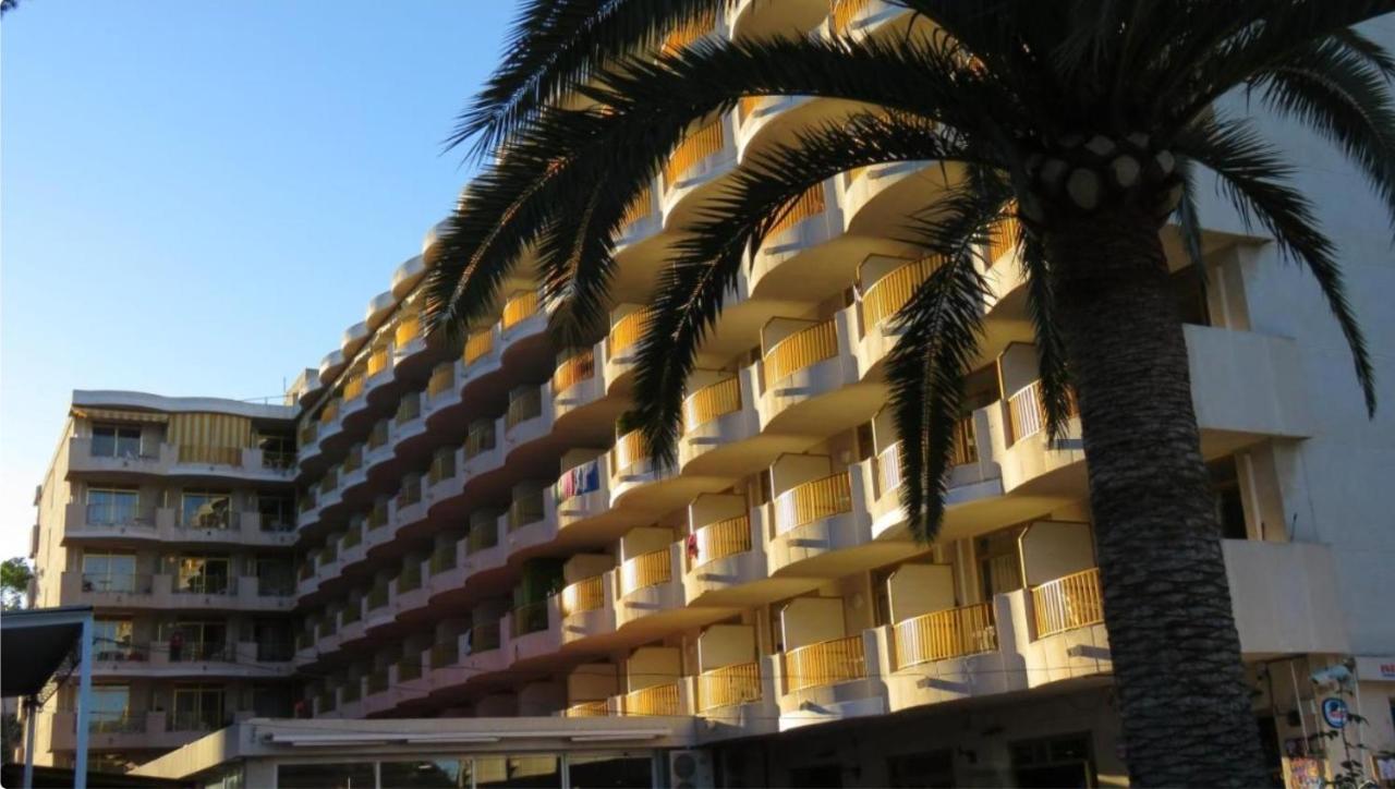 Bonito Apartamento Con Piscina Salou Dış mekan fotoğraf