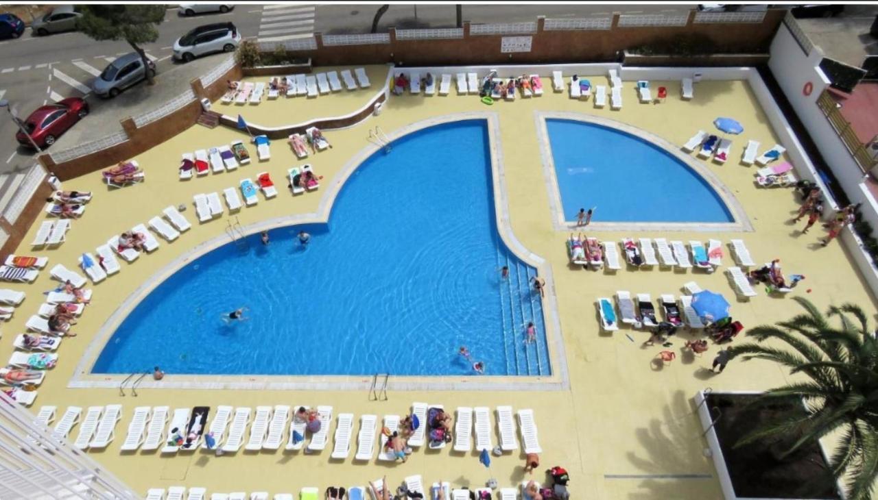 Bonito Apartamento Con Piscina Salou Dış mekan fotoğraf